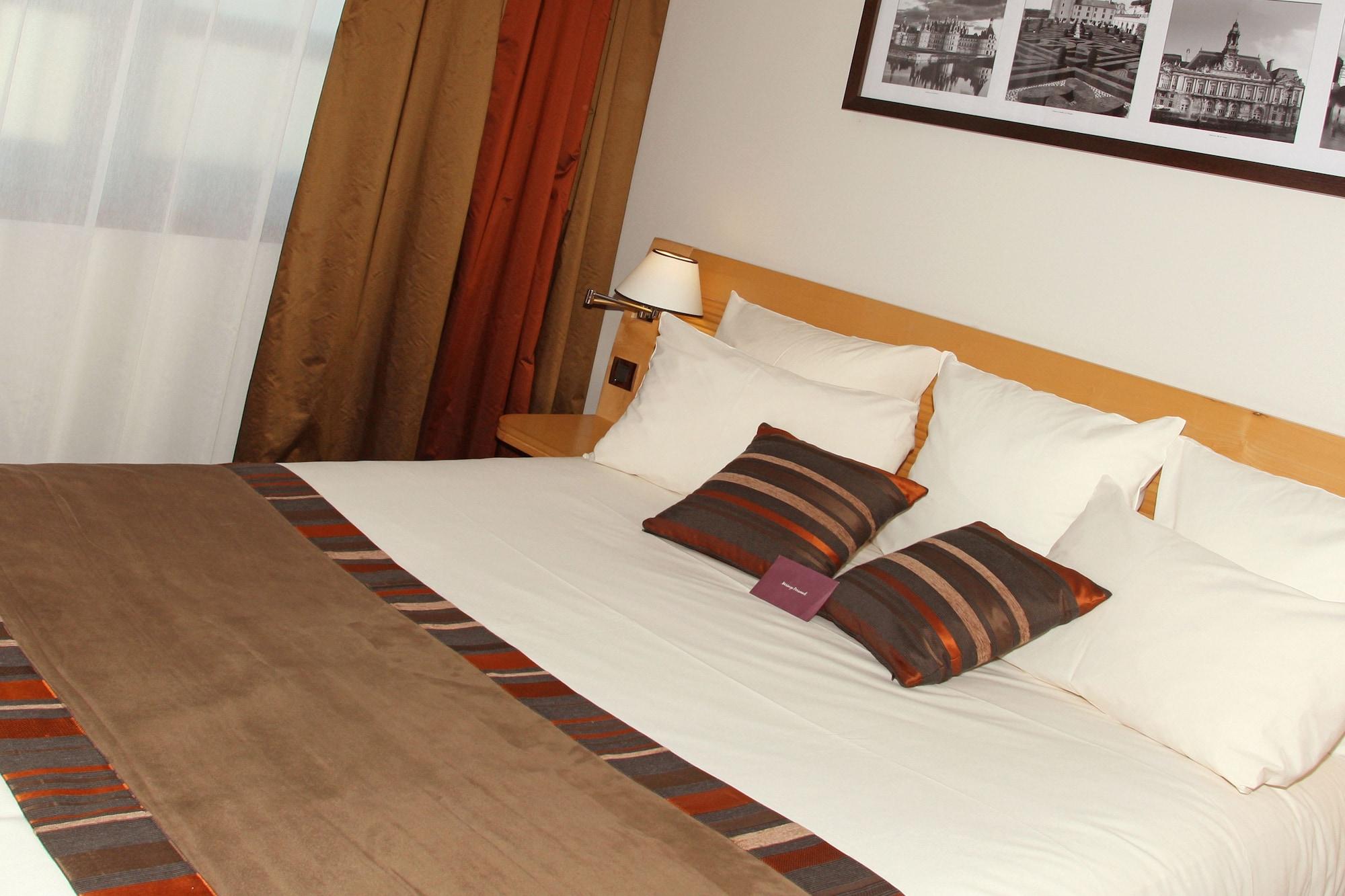 Mercure Centre Gare Et Congrès Hotel 4*