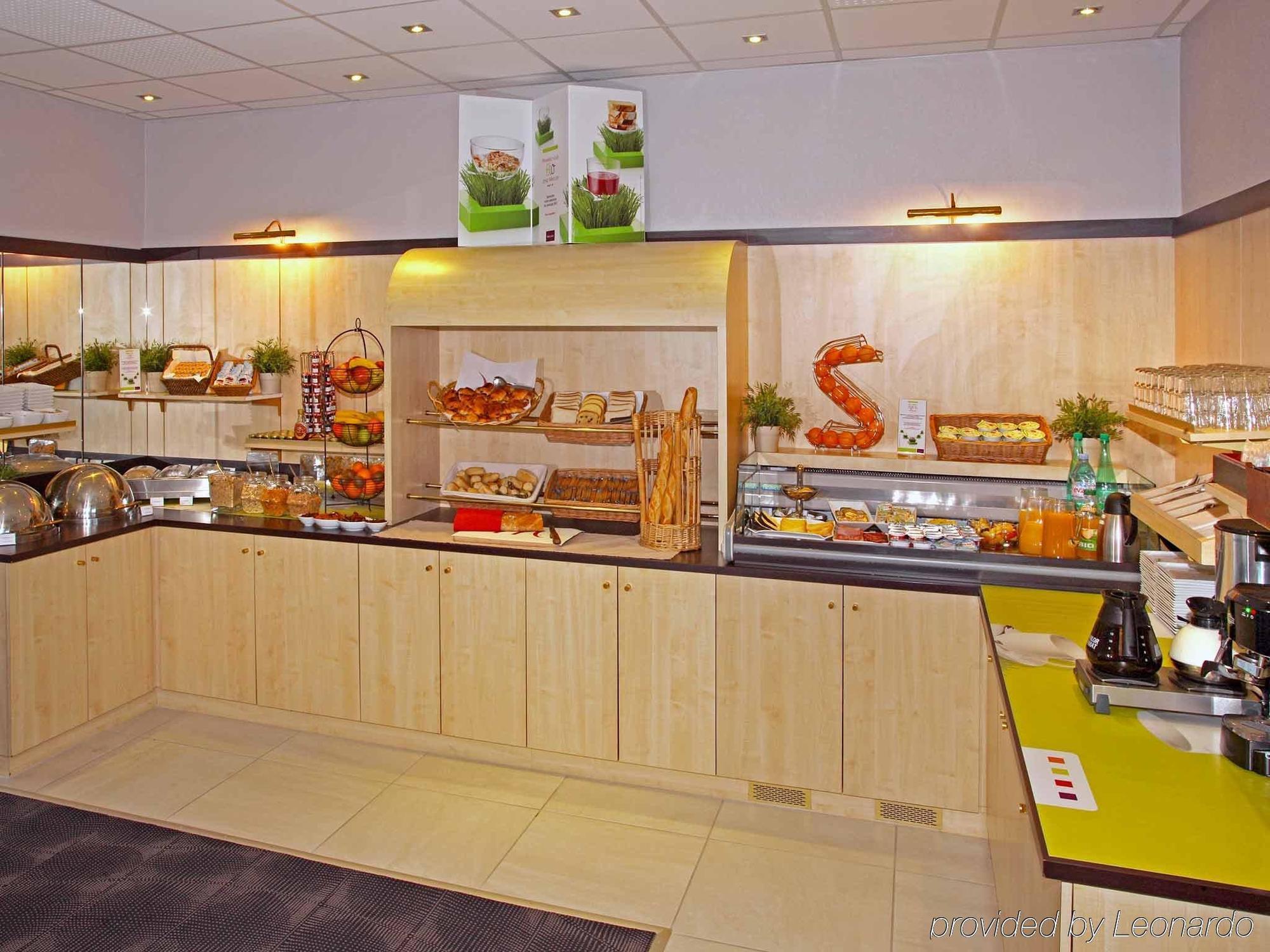Mercure Centre Gare Et Congrès Hotel 4*